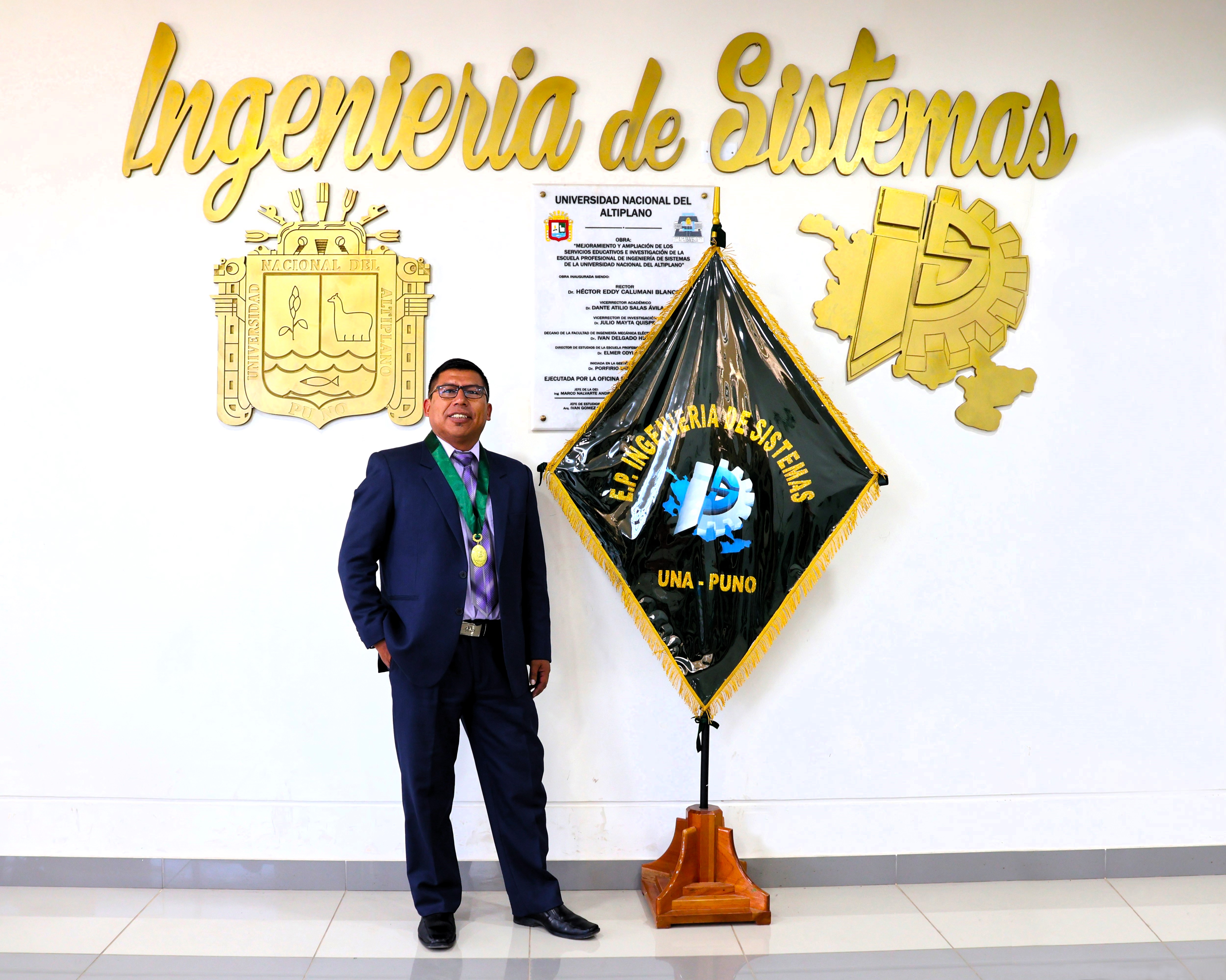 Dr. Pablo Cesar Tapia Catacora.